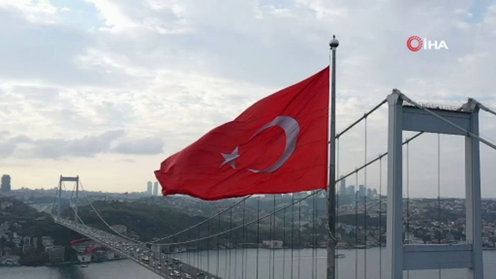 Vali Yerlikaya’dan İstanbul videolu ‘Evdekal’ paylaşımı