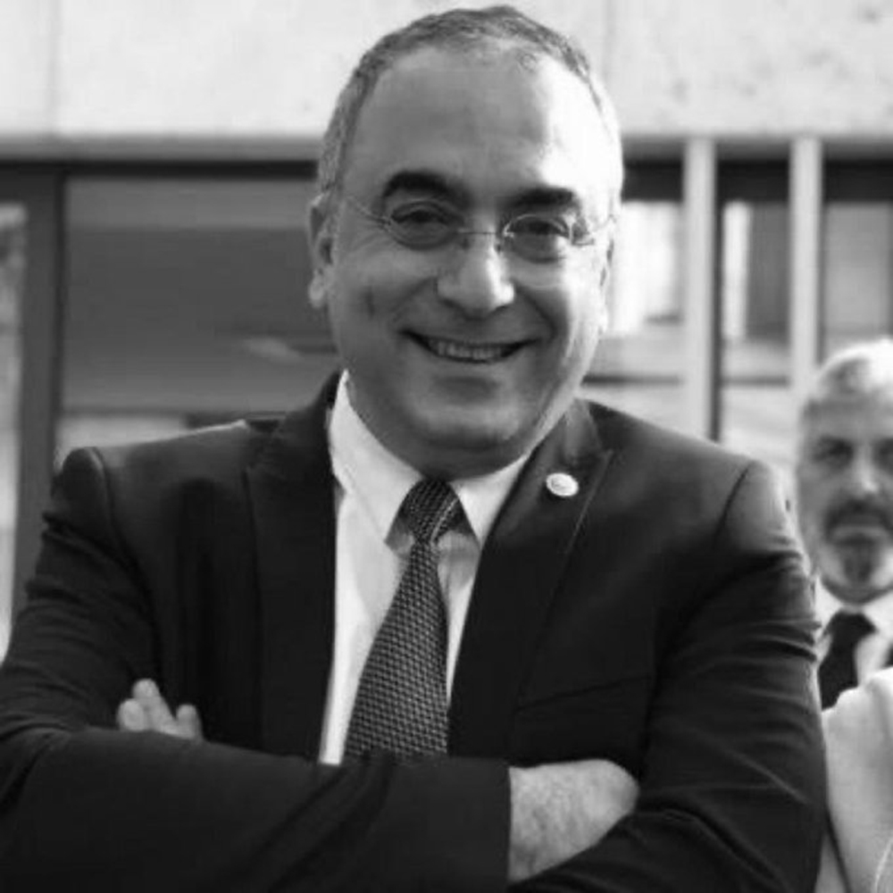 Vali Yerlikaya’dan Markar Esayan için başsağlığı paylaşımı