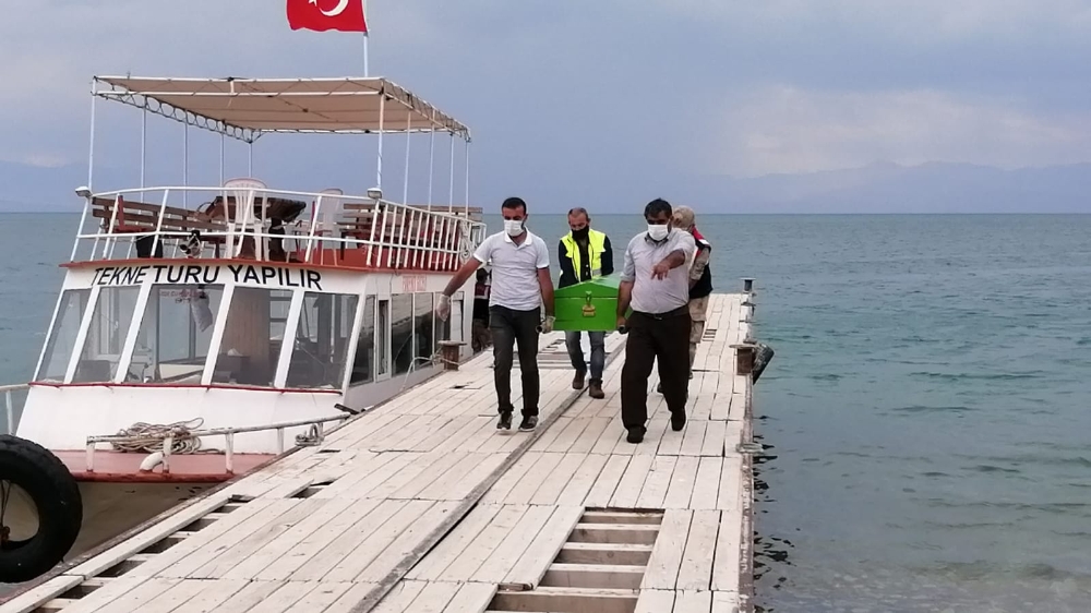 Van Gölü’nden 2 ceset daha çıkarıldı