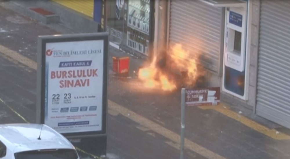 Van’da şüpheli çanta alarmı