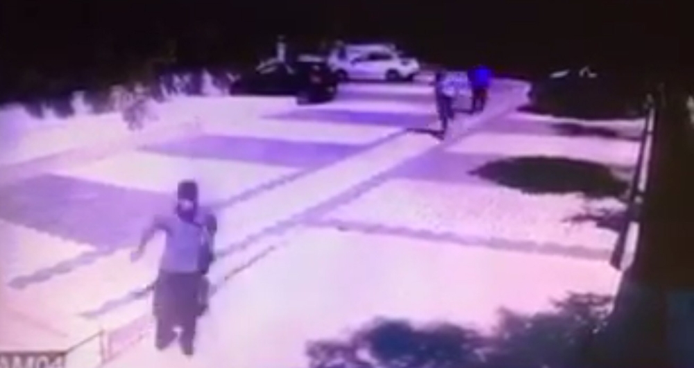 Vatandaşlar bisiklet hırsızlarını yakalamaya çalıştı: O anlar kamerada