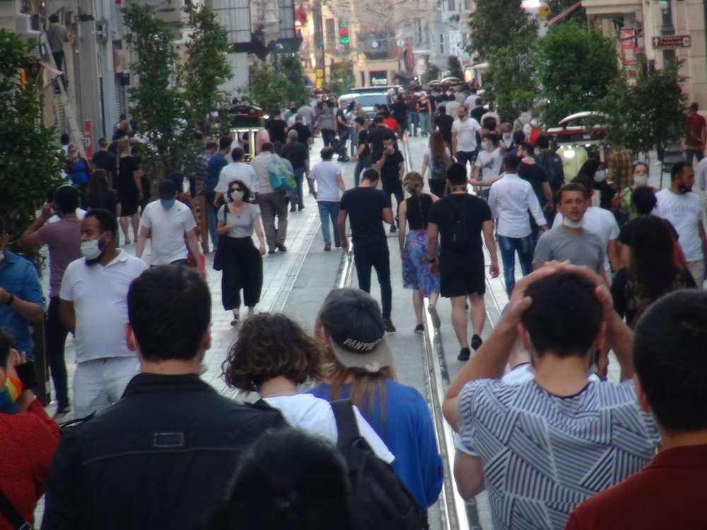 Vatandaşlar Taksim’e akın etti