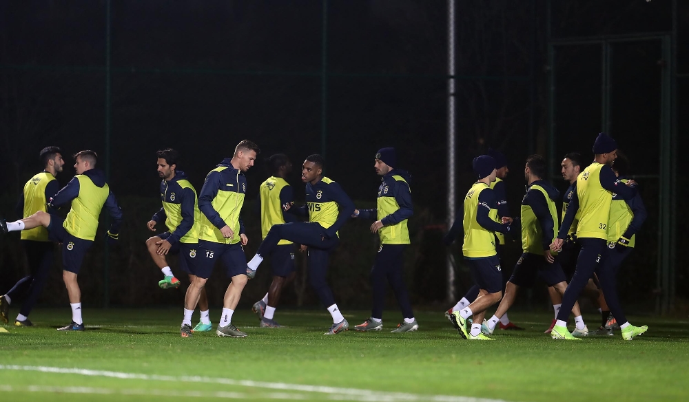 Vedat Muriç Ve Kruse Takımdan Ayrı Çalıştı