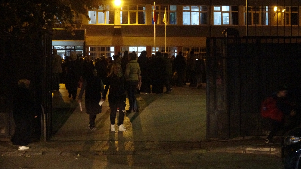 Veliler Okul Kantini Ve Çevresinde Asitli İçecek Satışına Tepkili