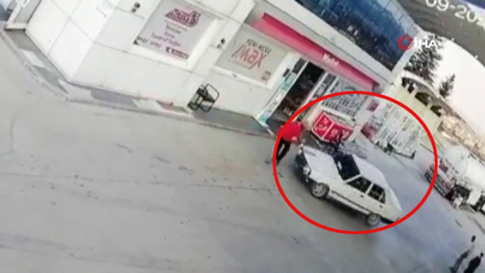 Veresiye yakıt vermeyen benzin istasyonu görevlisini otomobille böyle ezdi