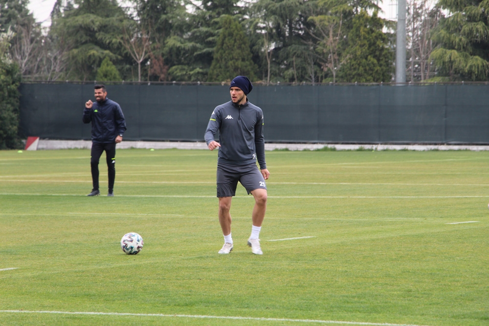 Veton Tusha: “İlk başta hedefimiz Denizlispor’u kurtarmak”