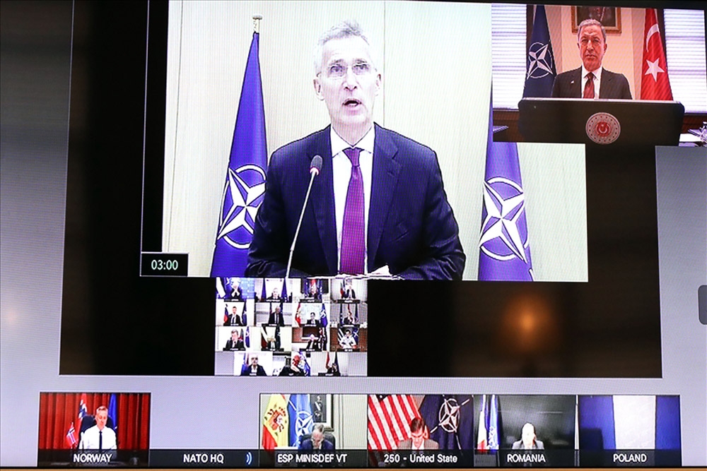 Video konferansla gerçekleşen NATO Savunma Bakanları toplantısı başladı
