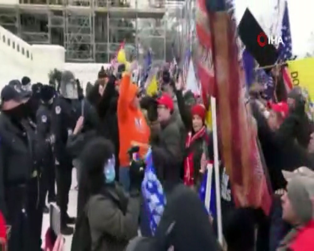 Washington DC’de sokağa çıkma yasağı ilan edildi