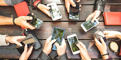 WhatsAppitis, hikikomori, ego sörfü... İşte dijital çağın yeni hastalıkları!
