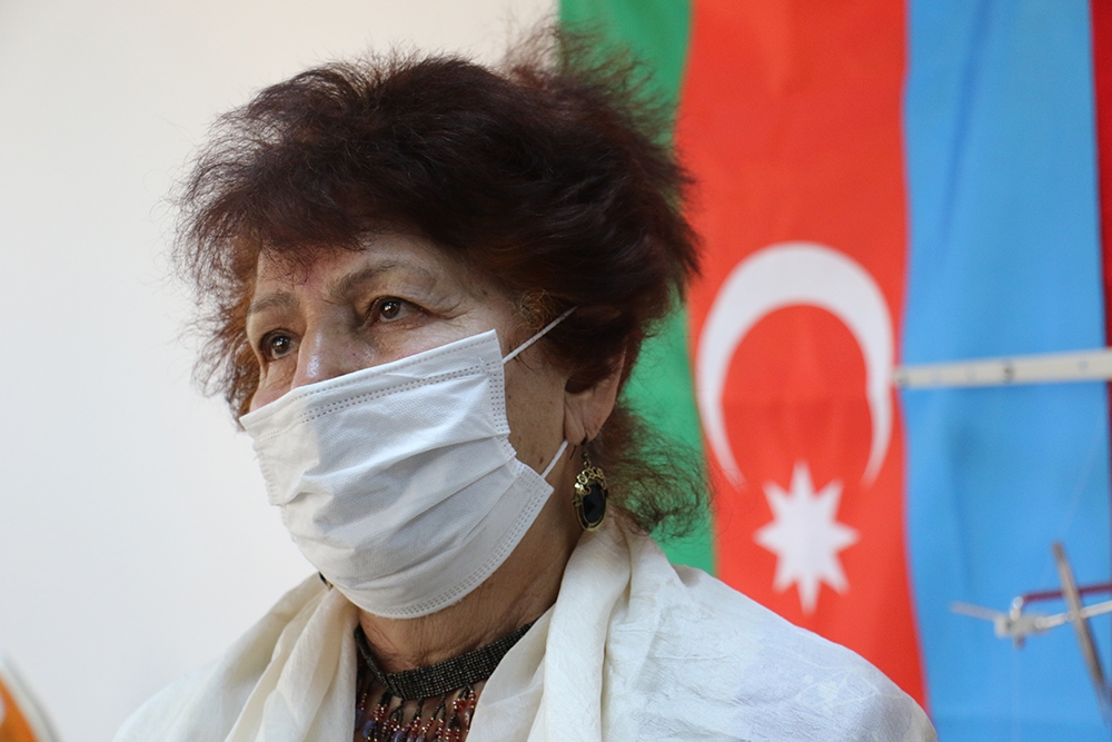 Yakınları Ermeniler tarafından katledilen Azeri: 