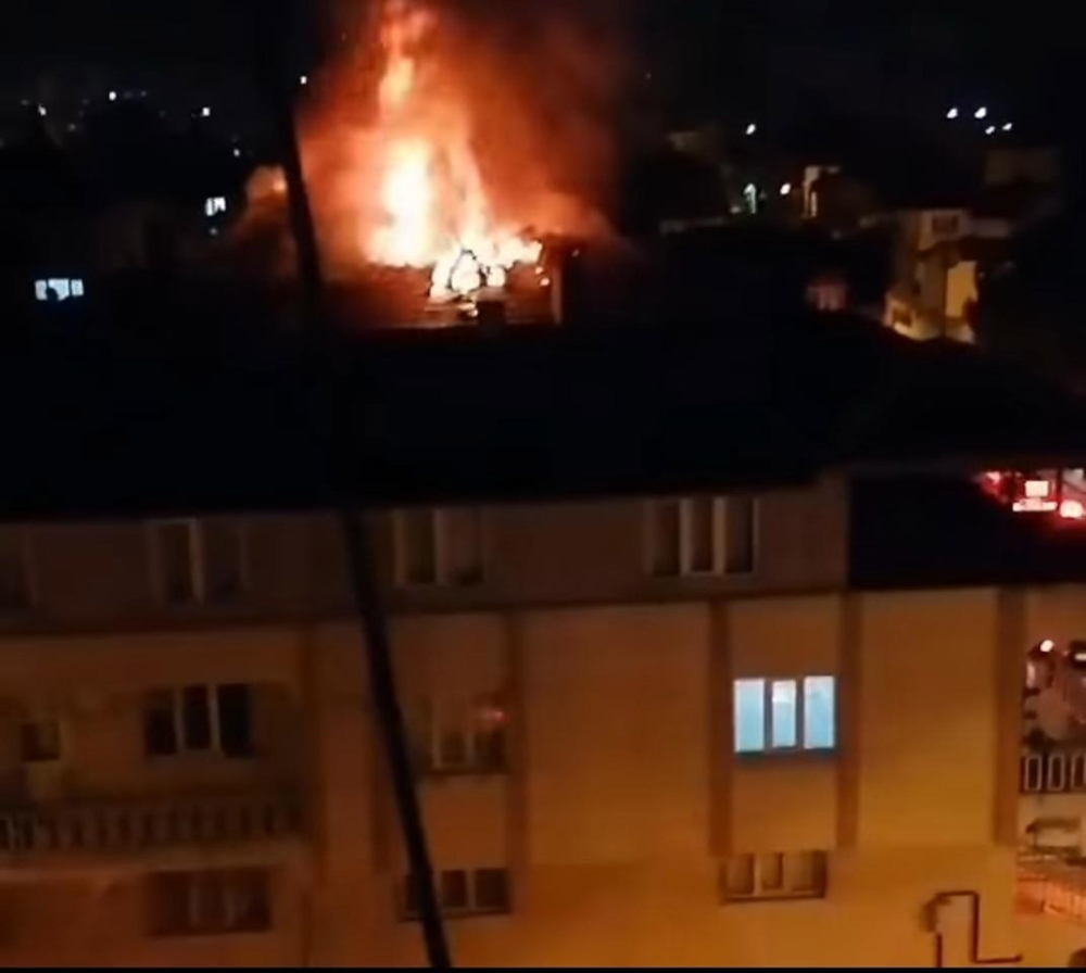 Yangına uykuda yakalandılar