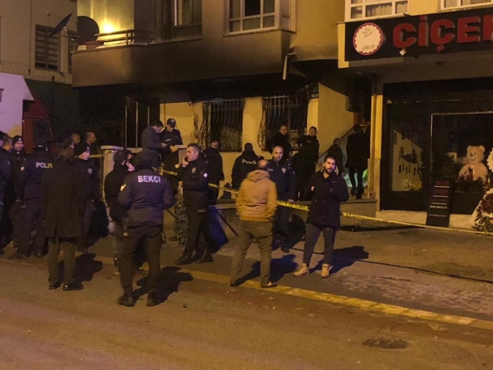 Yangında Ölen 4 Gençten İkisinin Kimlikleri Kesinleşti