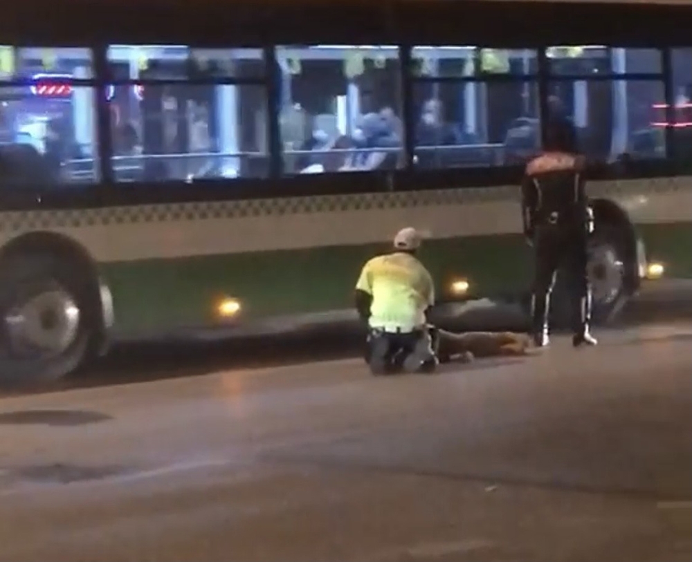 Yaralıya ilk müdahaleyi polis yaptı