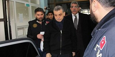 Yargıtay FETÖ'cülerin ağır cezalarını bozdu, Mahkeme kararında direndi