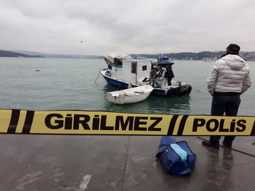 Yaşadığı Teknede Düşen Yaşlı Adam Hayatını Kaybetti