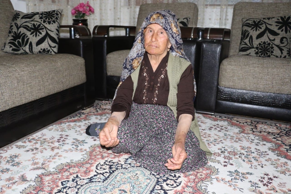 Yaşlı kadına kabusu yaşattılar