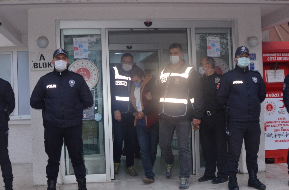 Yaşlı kadını 600 TL parası ve 1 çuval fındık için öldürmüşler