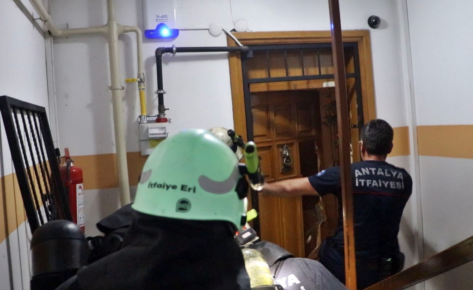 Yaşlı kadının ‘itfaiye’ talebi yanlış anlaşılınca mahalle karıştı