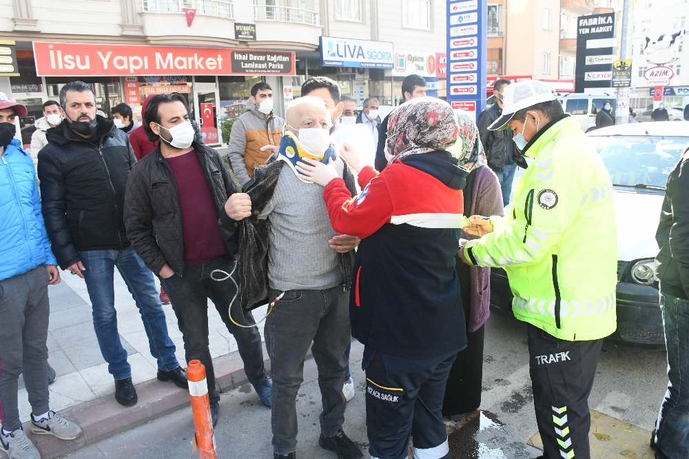 Yayanın yaralandığı kazada sürücü darp edildi