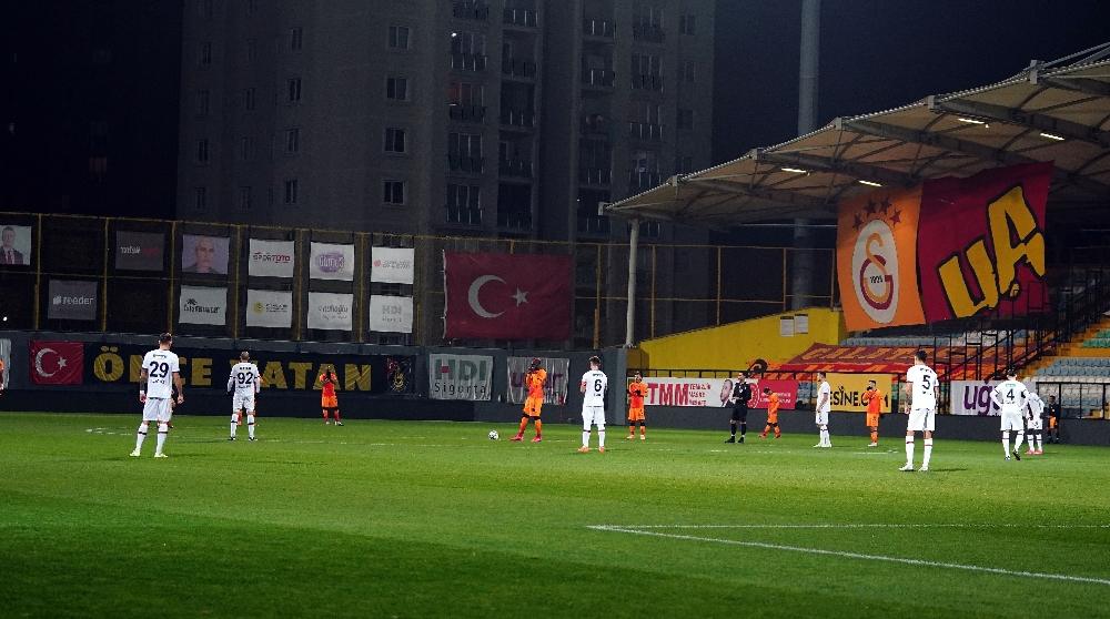 Yayıncı kuruluşa protesto