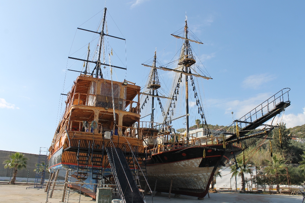 Yazın Binlerce Turisti Taşıyan Tekneler Yeni Sezona Hazırlanıyor