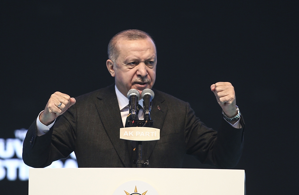 “Yeni Anayasa, darbecilerin, şu veya bu dengenin değil, doğrudan milletin Anayasası olmalıdır”