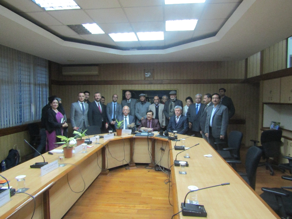 Yeni Delhide Türkiye-Hindistan İlişkilerinin Tarihi Ve Geleceği Konuşuldu