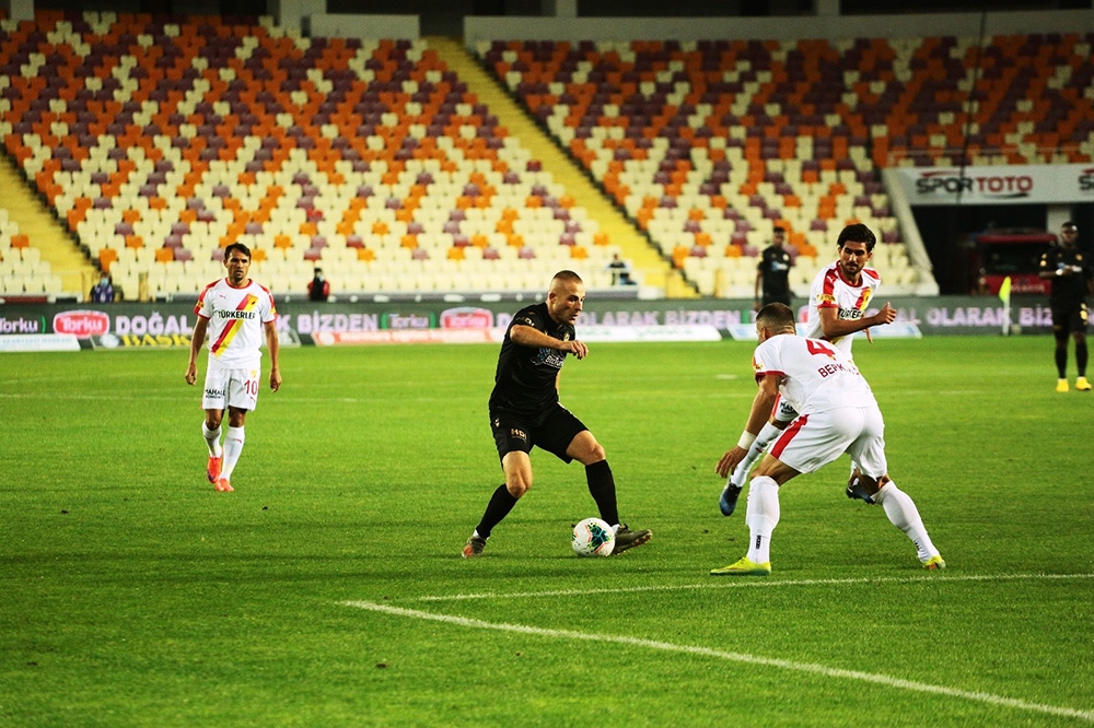 Yeni Malatyaspor: 1 - Göztepe: 0 (İlk yarı)