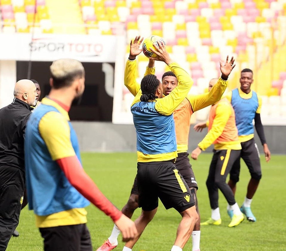 Yeni Malatyaspor, Konya maçının taktik provasını yaptı