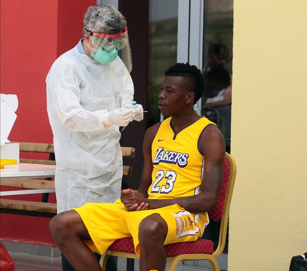 Yeni Malatyaspor’da 2 kişinin korona virüs testi pozitif çıktı