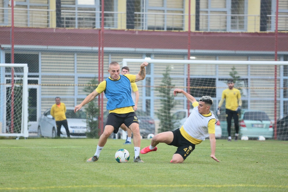 Yeni Malatyaspor’da gözler Fenerbahçe maçına çevrildi