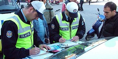 Yeni Trafik Kanunu TBMM'den geçti: İşte yeni trafik cezaları...