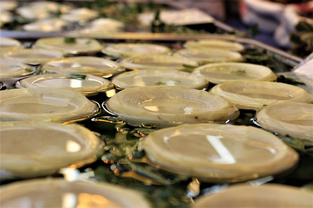 Yeni yılın ilk enginarı Kıbrıs’tan tezgahlara geldi