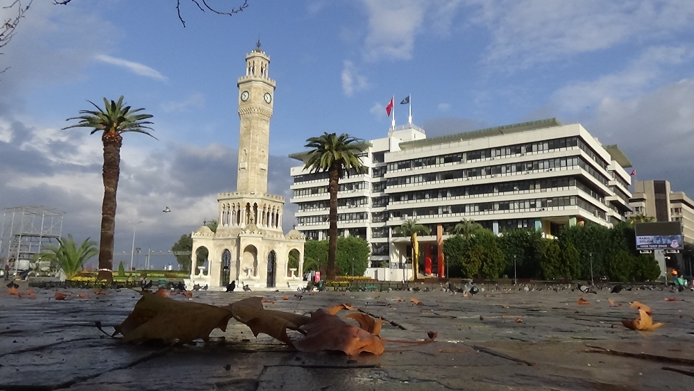 Yeni yılın ilk gününde İzmir’de sessizlik hakim oldu