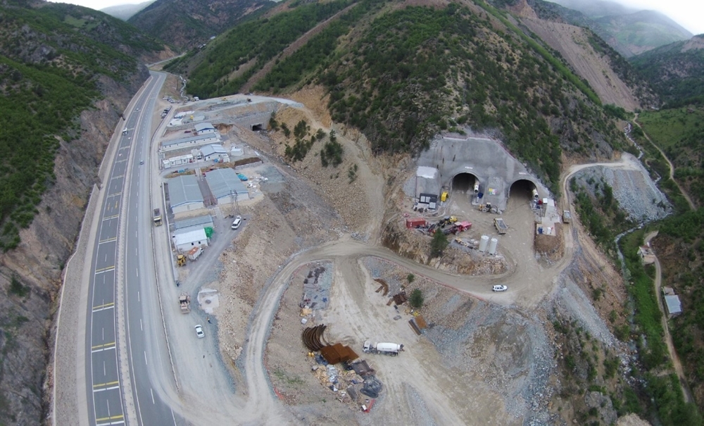 Yeni Zigana Tüneli inşaatında yüzde 78 seviyesine ulaşıldı