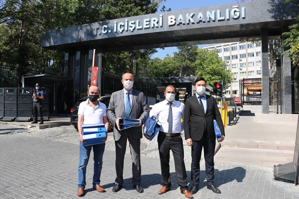 Yenilik Partisi kuruluş dilekçelerini İçişleri Bakanlığı’na sundu