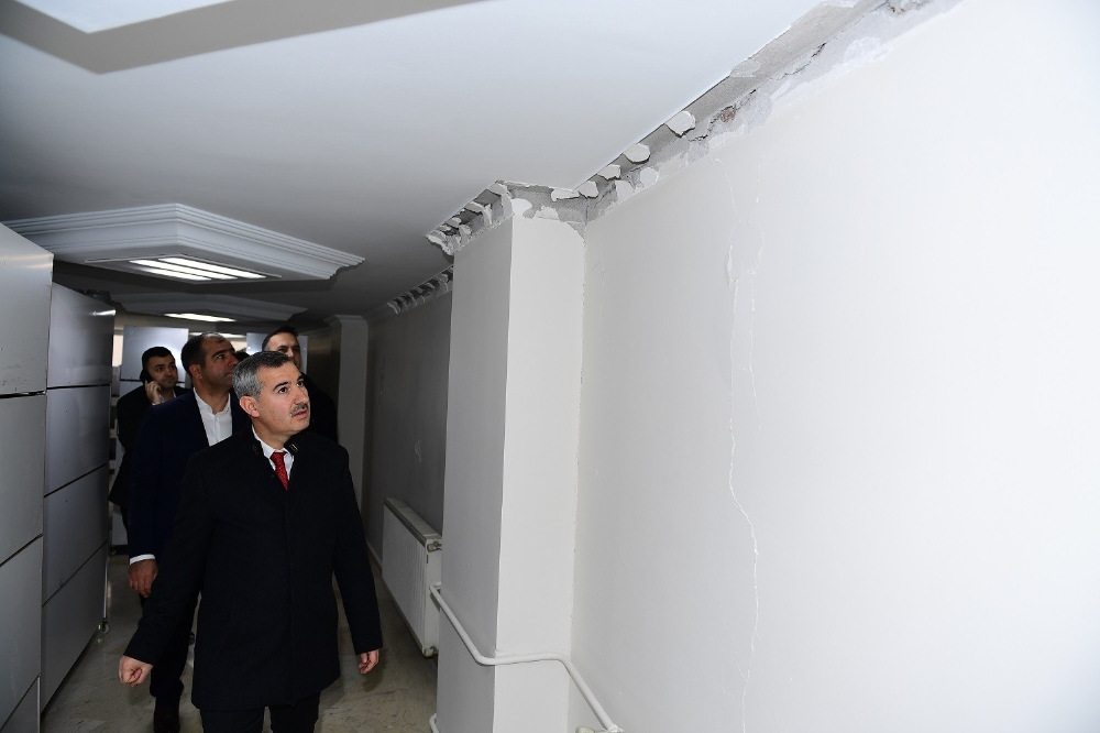 Yeşilyurt’ta 24 bina mühürlendi