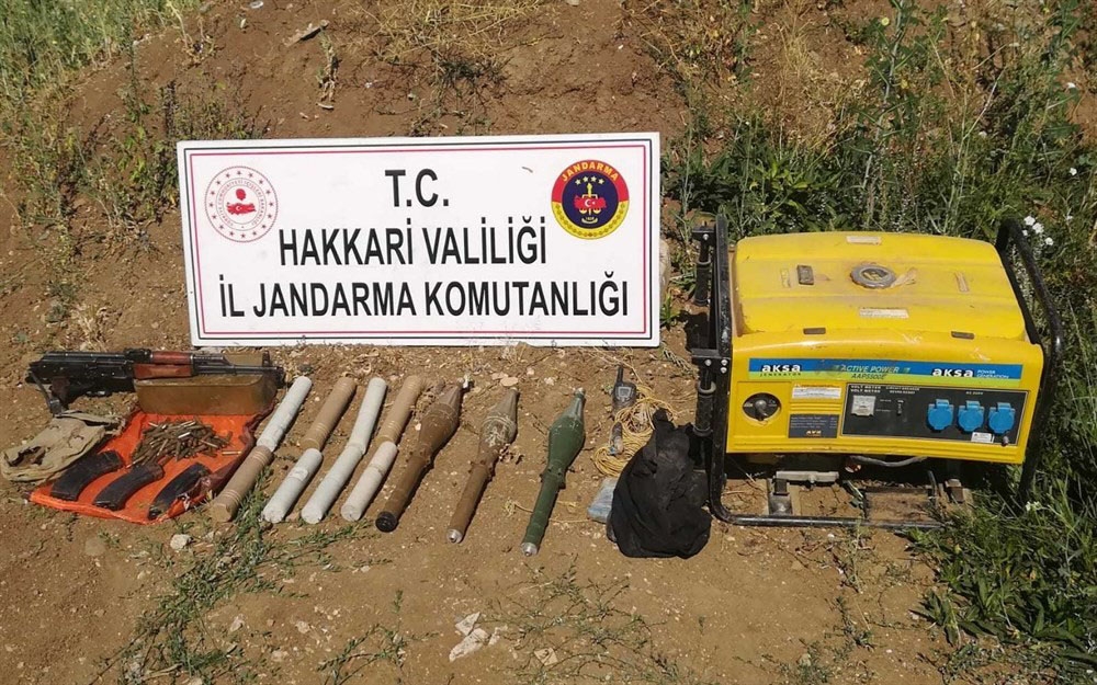 Yıldırım-2 Cilo Operasyonu’nda silah ve mühimmat ele geçirildi
