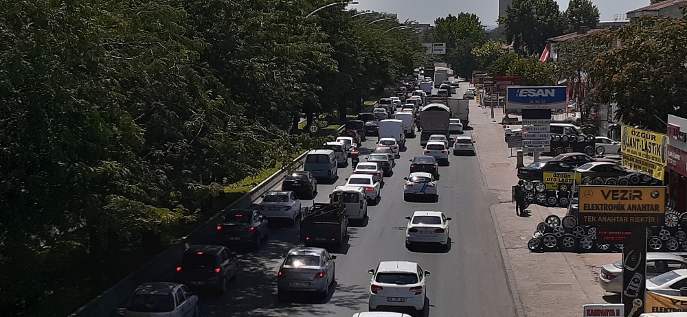 Yollarda bayram trafiği başladı