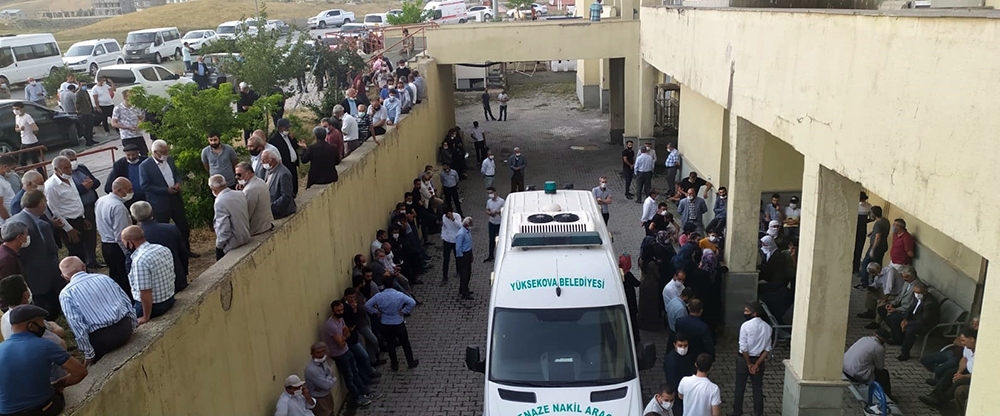 Yüksekova’da yıldırım çarpması sonucu 1 kişi hayatını kaybetti