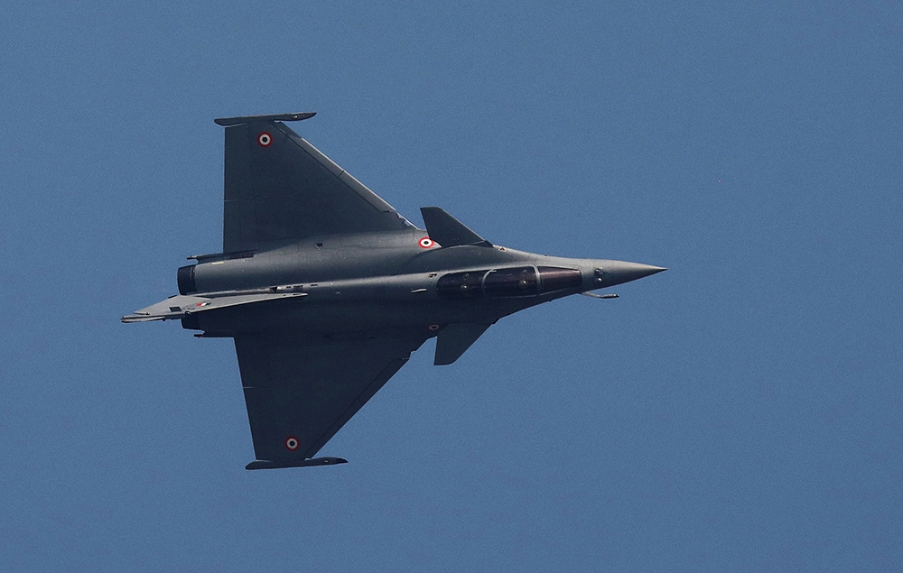 Yunanistan parlamentosundan Fransa’dan 18 Rafale tipi savaş uçağının alınmasına onay