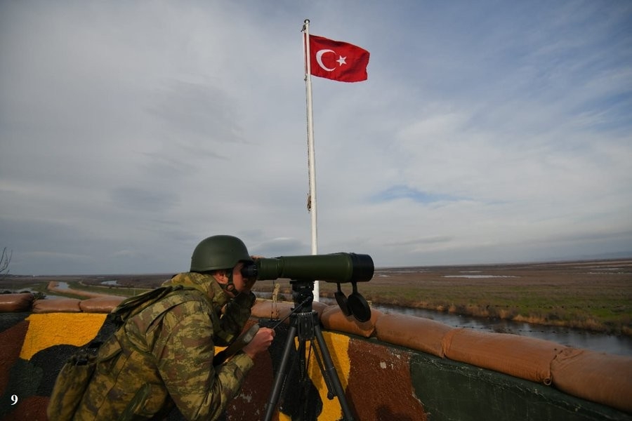 Yunanistan’a geçmeye çalışan 5 kişiden 2’si FETÖ terör örgütü mensubu çıktı