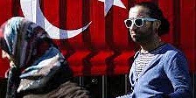 Yurt dışına kayıtlı Türk vatandaşları için oy verme süreci başladı