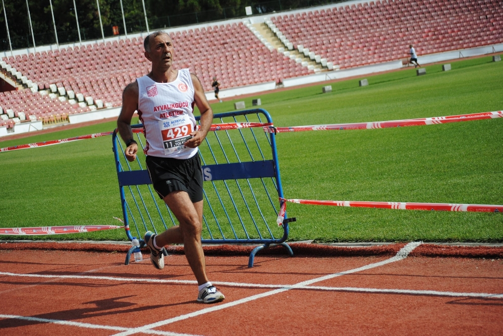 Yürüyüş Milli Takımı Antrenörü Sabahattin Tatar Hayatını Kaybetti