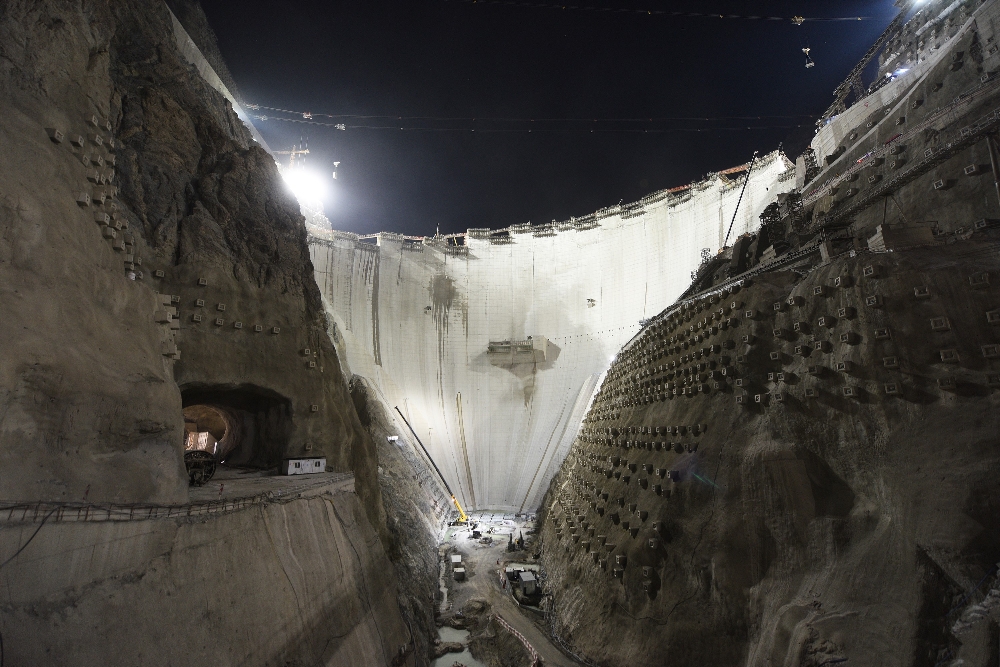Yusufeli Barajı’nın tamamlanması için son 50 metre