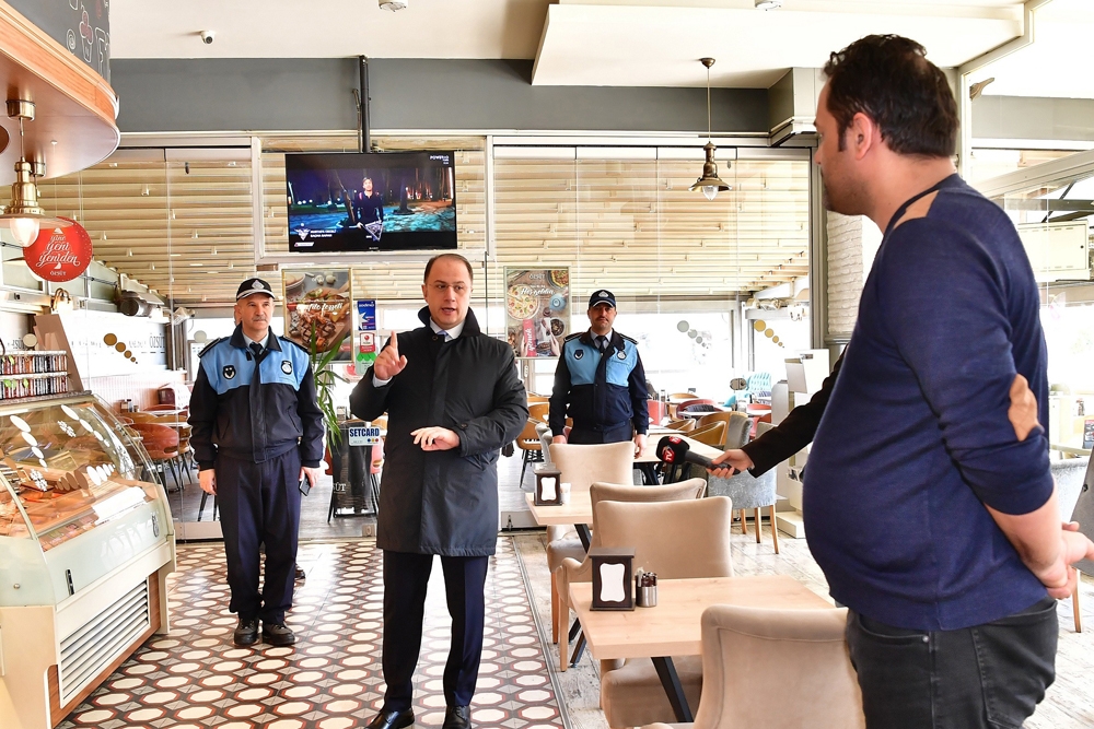 Zabıta ekiplerinin korona virüs mesaisi sürüyor