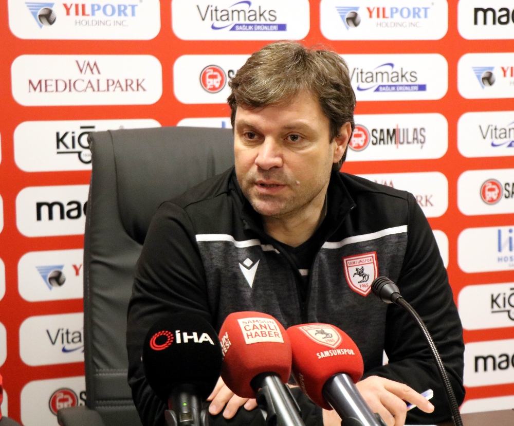 “Zeminler iyi futbola müsaade etmiyor”