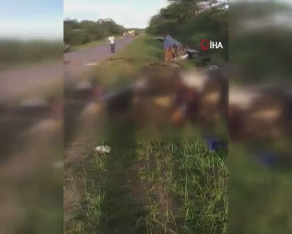 Zimbabve’de katliam gibi kaza: 17 ölü