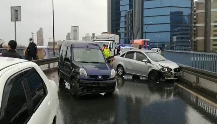 Zincirlikuyu’da boş yolda zincirleme kaza