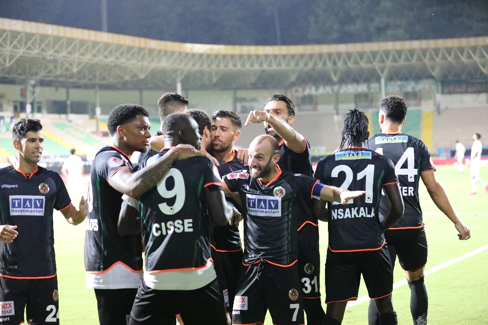 Ziraat Türkiye Kupası: Alanyaspor: 4 - Antalyaspor: 0 (Maç sonucu)